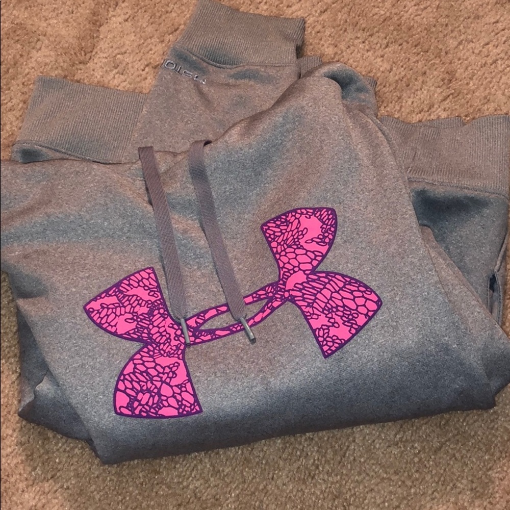 UA Storm hoodie women’s large semi fitted